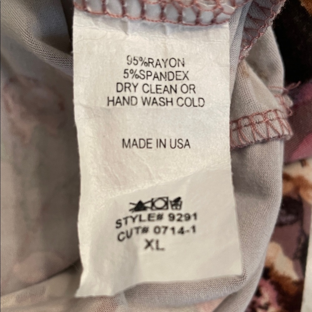 Chic Floral Tunic Top - Mauve and Cream - Picture 8 of 8